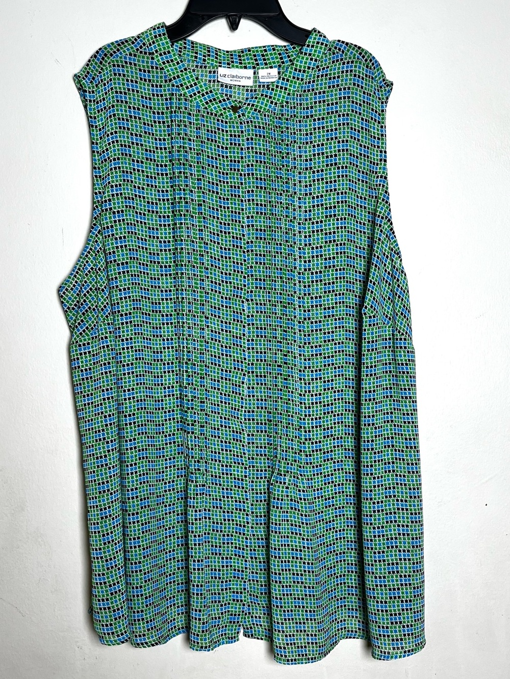 Liz Claiborne Blue and Green Geometric Sleeveless Tank